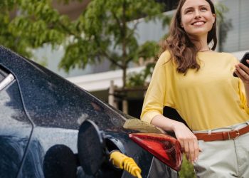 Nearly Half of EV Drivers Want Gas Cars Back, But Not for Reason You Think