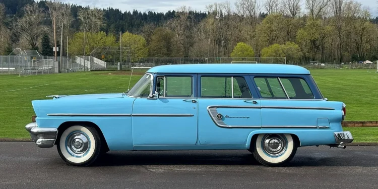 AutoHunter Spotlight: 1955 Mercury Custom Station Wagon