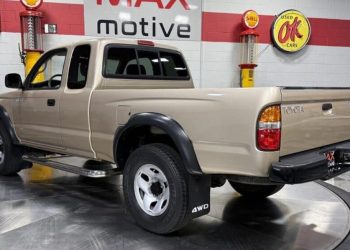 Pick of the Day: 2002 Toyota Tacoma 4×4